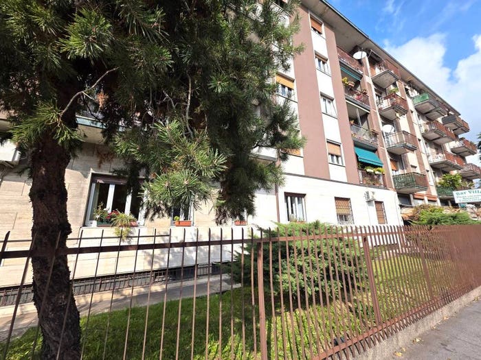 Appartamento bilocale in vendita in Viale Pietro Toselli, Piscina, Legnano