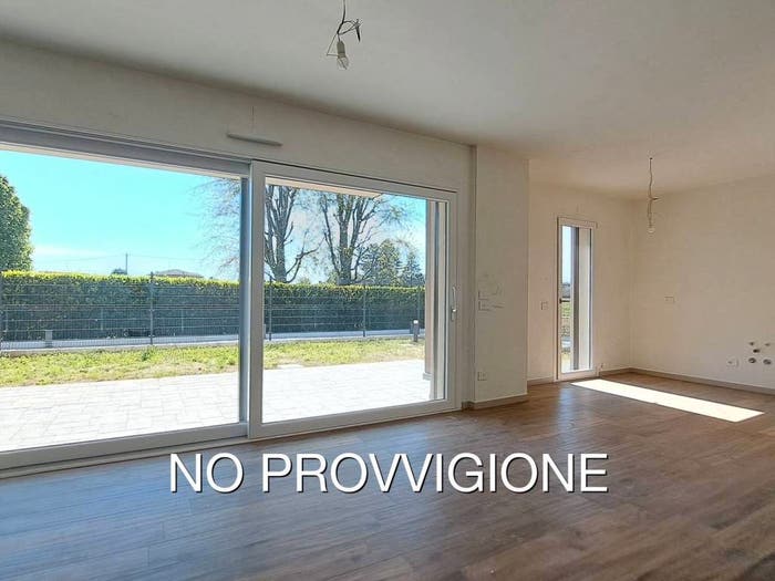 Appartamento trilocale in vendita in Via dei Mille, Montano Lucino