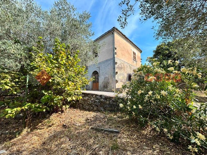 Casa con 5 locali in vendita in Via Valle Vona snc, Centro, Anagni