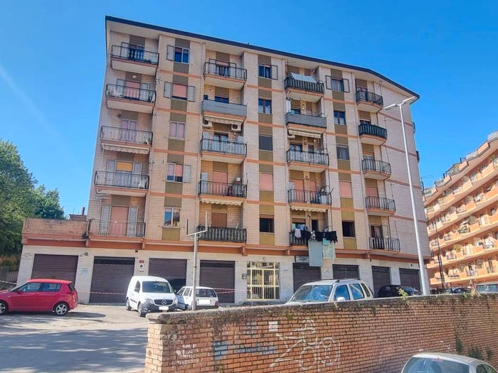 Appartamento quadrilocale in vendita in Via Papa Paolo IV Carafa, Quattrograna Bellizzi Sant'Oronzo, Avellino