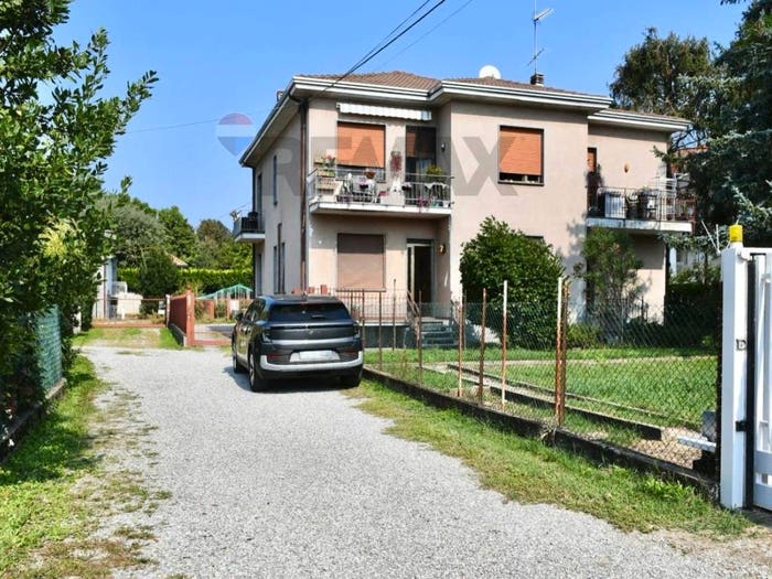 Appartamento quadrilocale in vendita in Via Assisi, Crenna Bettolino, Gallarate