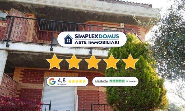Appartamento con 6 locali in vendita in Via Cavalier Autino, Brandizzo