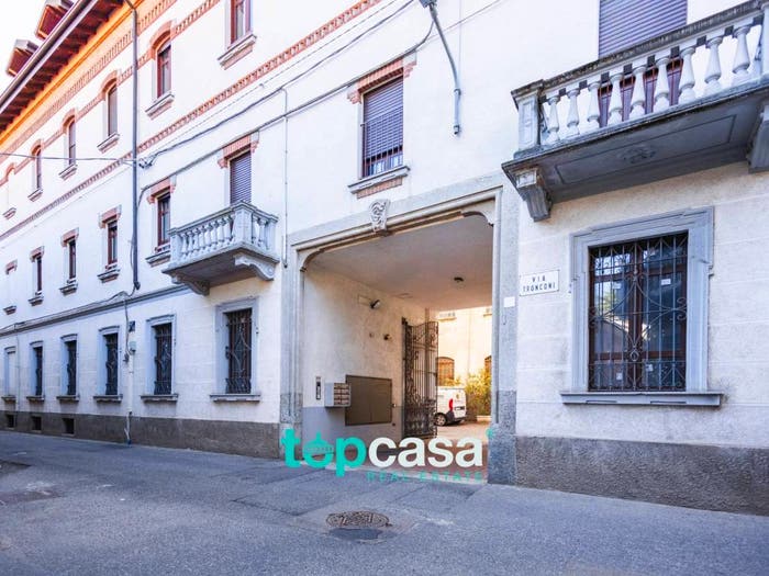 Casa trilocale in vendita in Via Ingegner GTronconi, Fagnano Olona