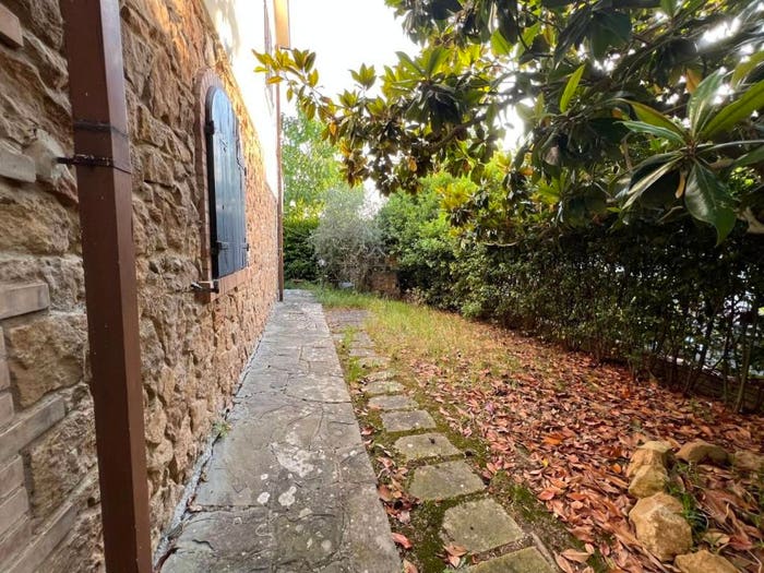Casa con 6 locali in vendita in Centro, Montaione