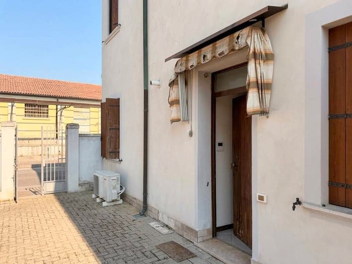Appartamento bilocale in vendita in Via Nicola Badaloni, Centro, Trecenta