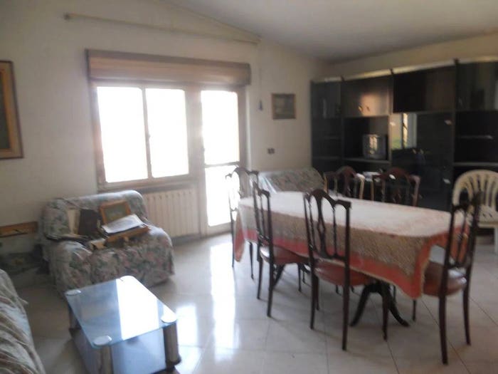 Appartamento con 6 locali in vendita in Via Liguria, Centro, Avezzano