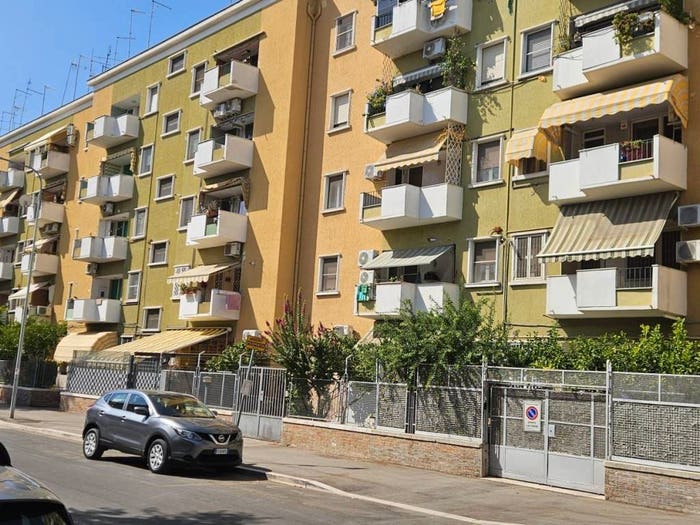 Appartamento quadrilocale in vendita in Via Alberto da Zara, Villa Comunale, Foggia