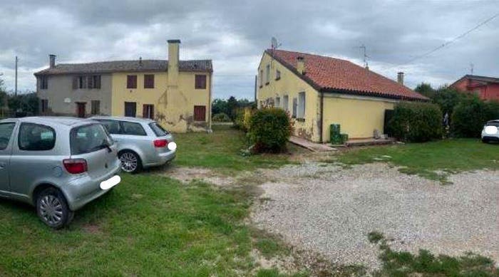 Casa in vendita in Via Giacomo Leopardi, Menà, Castagnaro