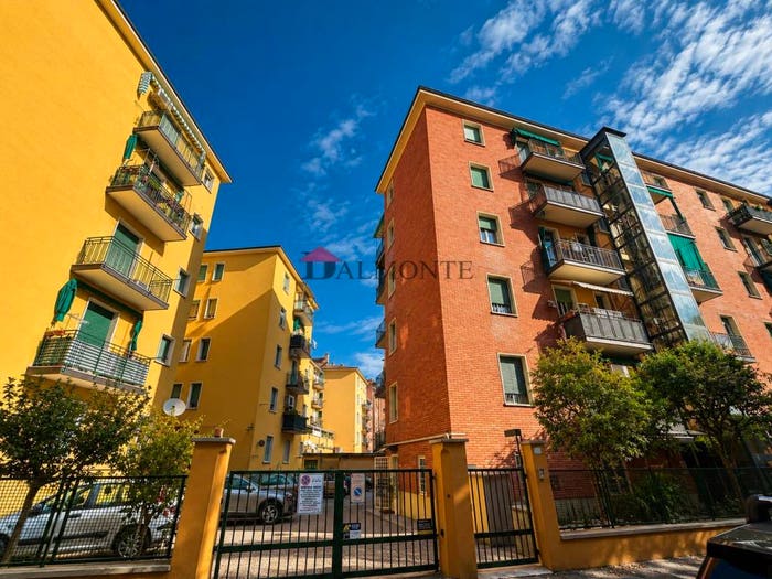 Appartamento quadrilocale in vendita in Via della Ferriera, Santa Viola, Bologna
