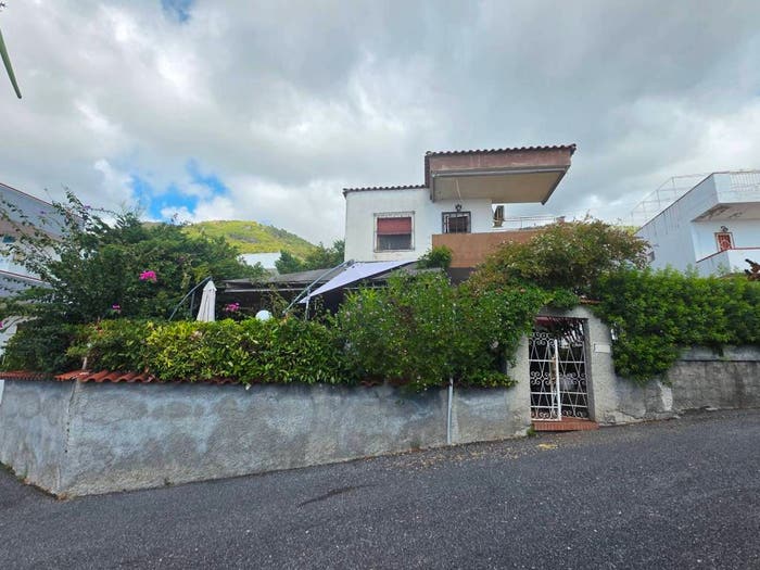 Casa con 5 locali in vendita in Via della Canaletta, Praia a Mare