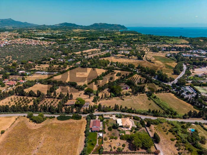 Casa con 6 locali in vendita in VIALE NORA, Centro, Pula