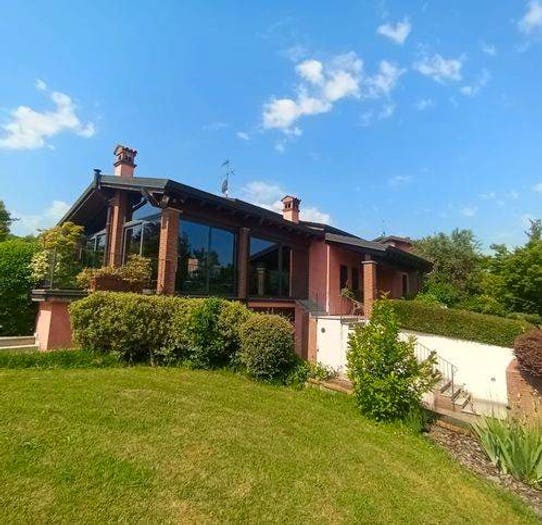 Casa con 6 locali in vendita in Centro, Pianello Val Tidone