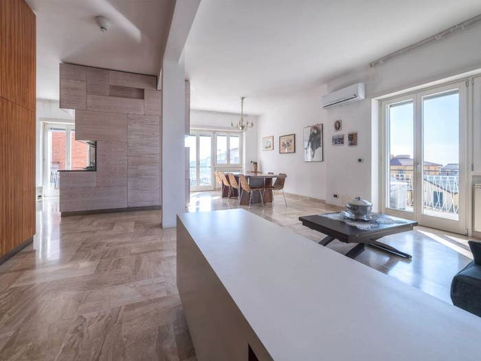 Appartamento quadrilocale in vendita in Via Cristoforo Colombo, Gaeta