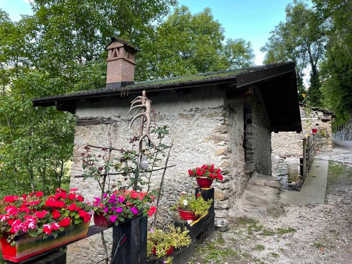 Casa bilocale in vendita in Bassura, Celle di Macra