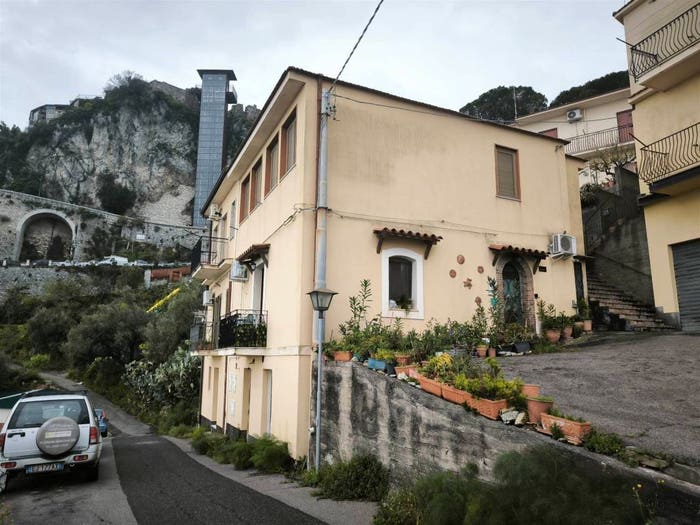 Appartamento bilocale in vendita in Via Cuculunazzo, Castelmola