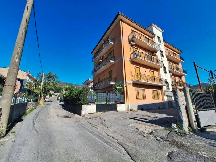 Appartamento trilocale in vendita in Via Starza, Cava de' Tirreni