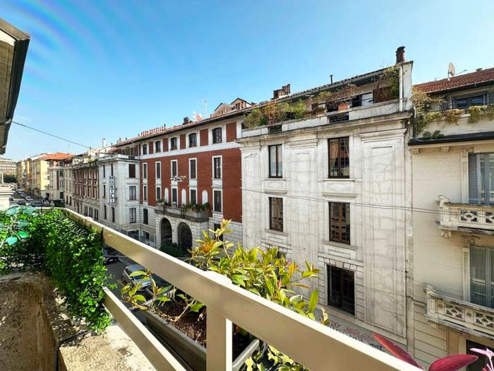 Appartamento trilocale in vendita in via Spartaco, Montenero, Milano