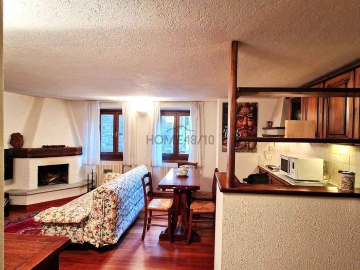 Appartamento trilocale in vendita in Via Cardinale Berthod, Centro, Courmayeur