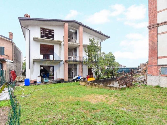 Casa in vendita in via Ugo Foscolo, Villa Raverio, Besana in Brianza