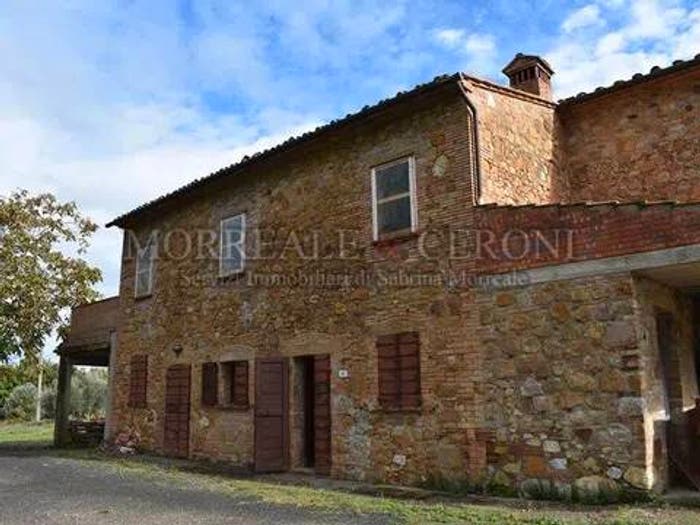 Casa con 6 locali in vendita in Via Mura No Number, Mura, Montaione