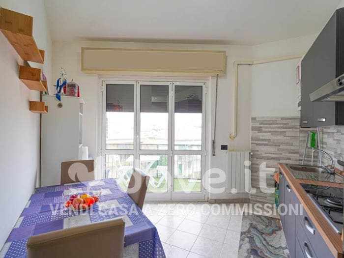 Appartamento trilocale in vendita in Via Vittorio Veneto, Bonate Sotto