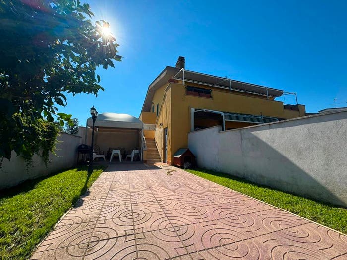 Casa quadrilocale in vendita in Via Bologna, Stazione Lavinio, Anzio