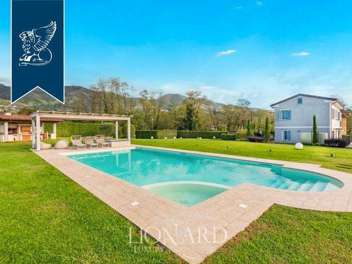 Casa con 6 locali in vendita in Marlia, Capannori