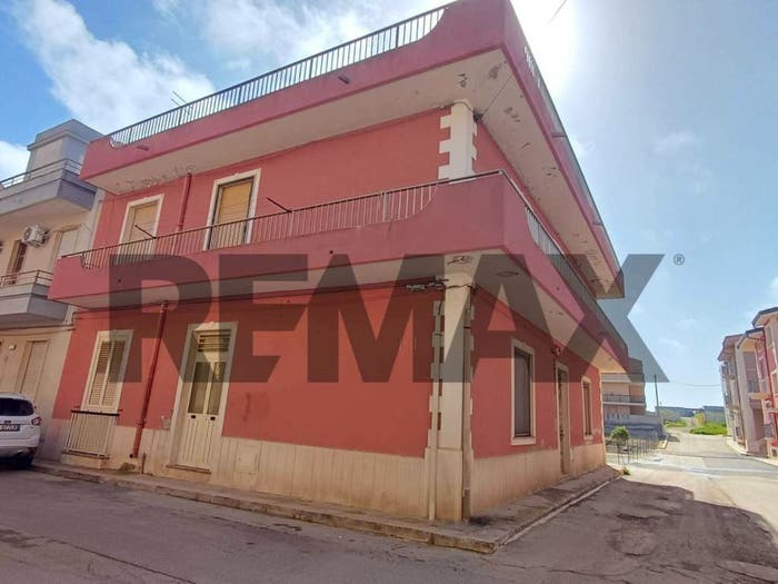 Casa con 6 locali in vendita in Via Ferri, Centro, Pachino