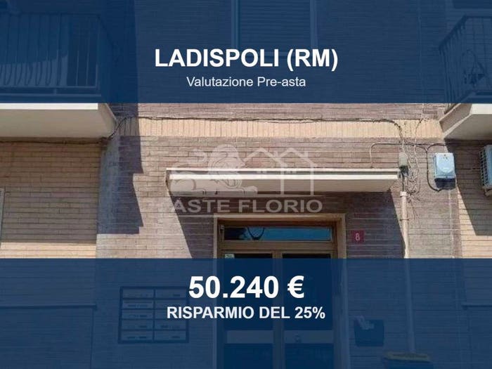 Appartamento trilocale in vendita in Lungomare Regina Elena, Centro, Ladispoli