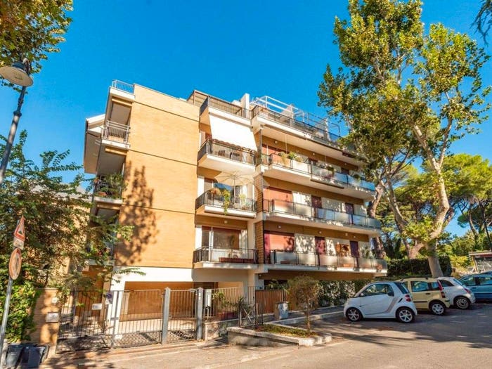 Appartamento quadrilocale in vendita in Viale S Nilo, Centro, Grottaferrata