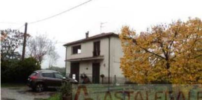 Casa con 6 locali in vendita in Via Pesciatina, Fucecchio