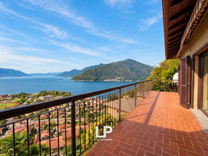 Appartamento con 6 locali in vendita in Via Aquilino Catenazzi, Maccagno, Maccagno con Pino e Veddasca