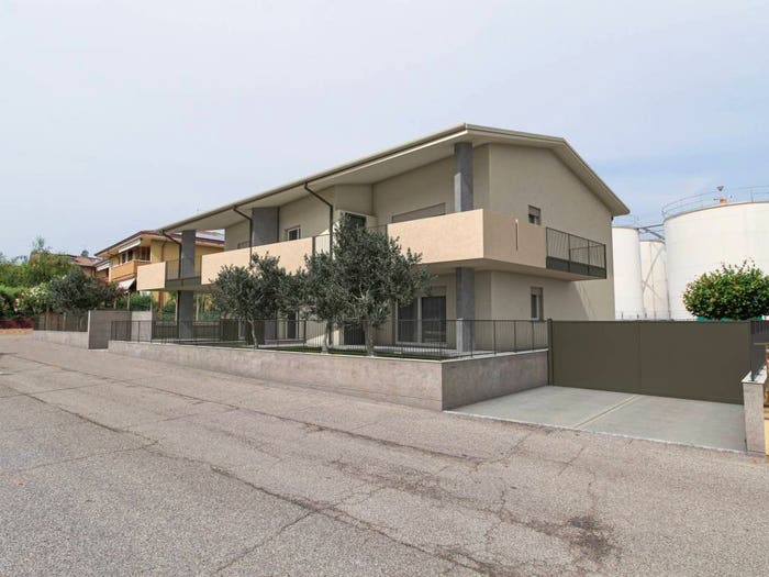 Appartamento trilocale in vendita in Via San Rainaldo, Centro, Illasi