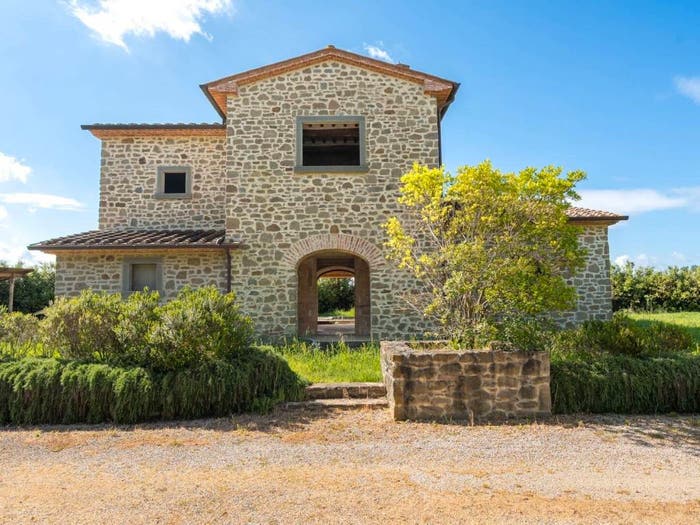 Casa con 6 locali in vendita in LOC SANTA CATERINA, Centro, Cortona