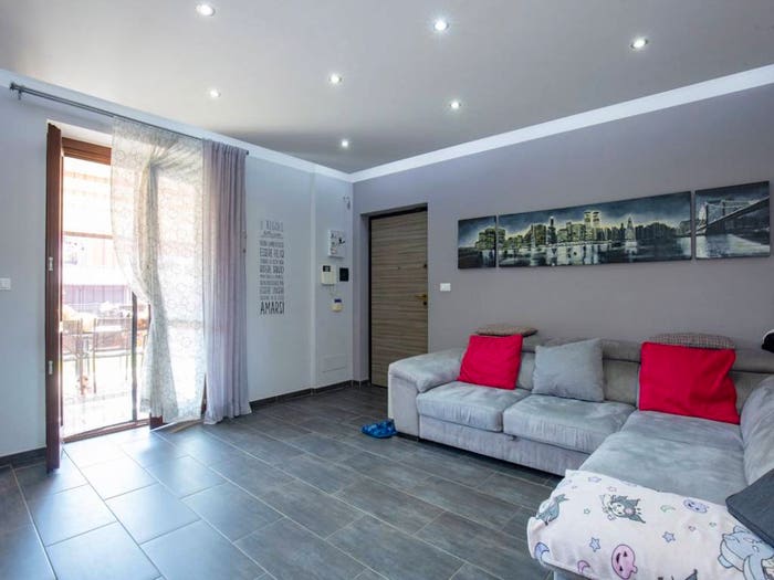 Appartamento quadrilocale in vendita in Via Giuseppe Astrua, Brione, Val della Torre