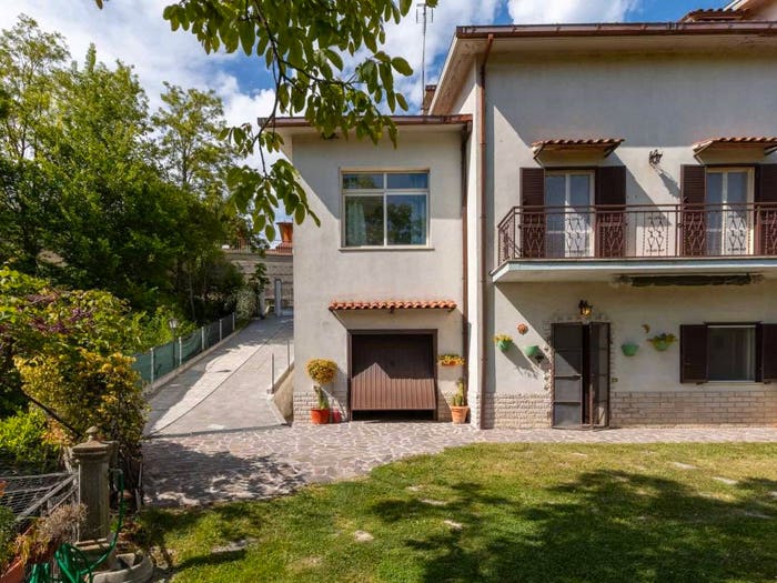 Casa con 6 locali in vendita in Località Castello, Rocca Sinibalda