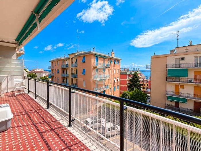 Appartamento quadrilocale in vendita in appartamento via alberto guglielmotti, Pegli, Genova