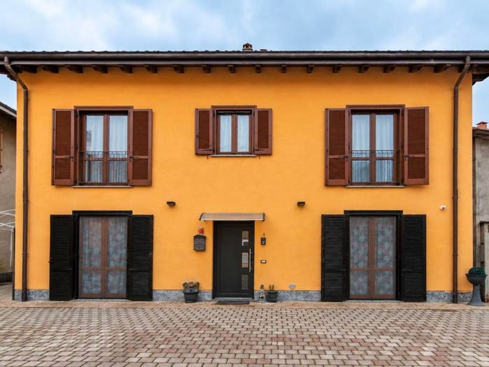 Casa quadrilocale in vendita in Via Trento, Lonate Ceppino
