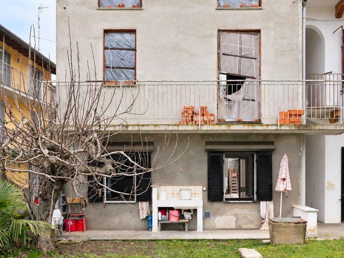 Casa quadrilocale in vendita in Cameri