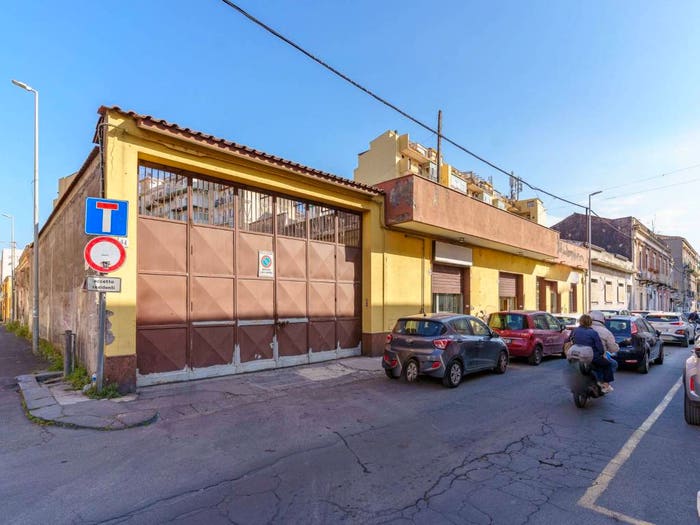 Casa con 6 locali in vendita in Via Principe Nicola, Guardia Li Cuti, Catania