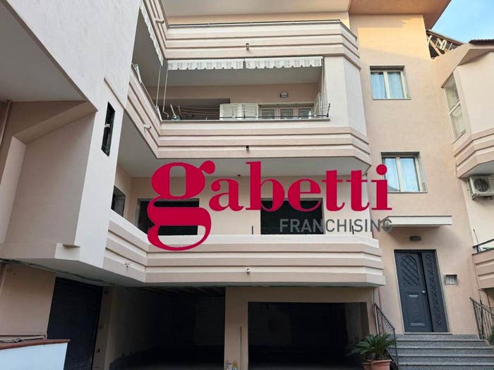 Appartamento con 5 locali in vendita in Via Municipio, Recale