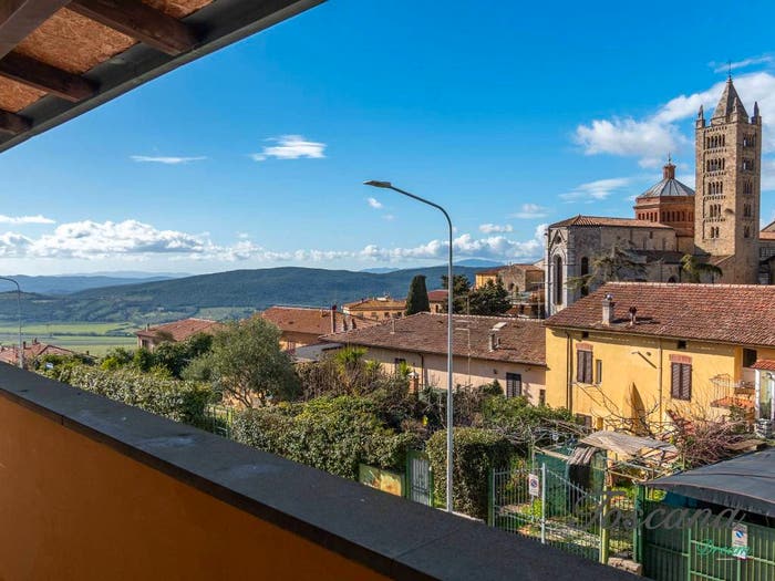 Casa con 6 locali in vendita in Via Filippo Corridoni, Centro, Massa Marittima