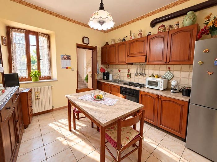 Casa con 6 locali in vendita in Via Giuseppe Garibaldi, Centro, Palestro