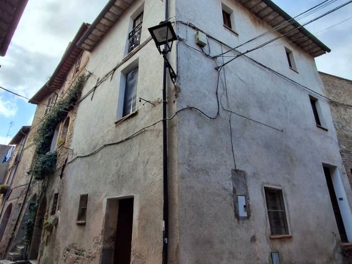 Casa quadrilocale in vendita in Vicolo del Bottegone, Centro, Bevagna