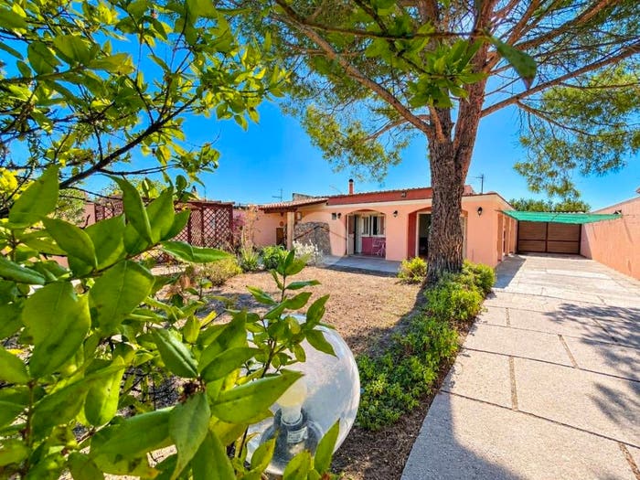 Casa trilocale in vendita in Via sant'isidoro, Foxi Sant'Andrea, Quartu Sant'Elena