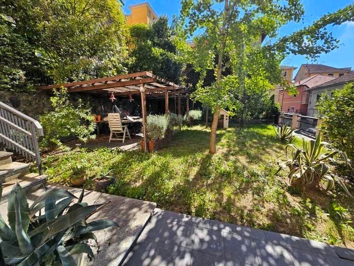 Casa con 6 locali in vendita in Via Alcide De Gasperi, Centro, Campomorone