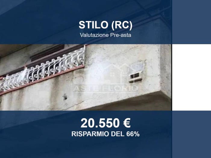 Appartamento con 5 locali in vendita in Via Guglielmo Marconi null, Centro, Stilo