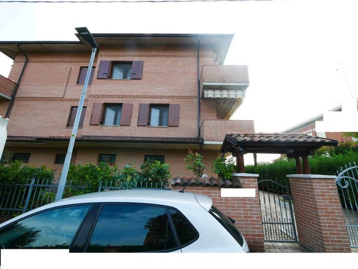 Casa con 6 locali in vendita in Via Landucci, Centro, Formigine