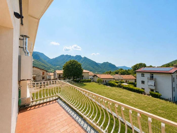 Casa con 6 locali in vendita in via Marcolano, Centro, Zone