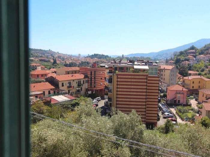 Appartamento trilocale in vendita in Rebocco La Chiappa, La Spezia